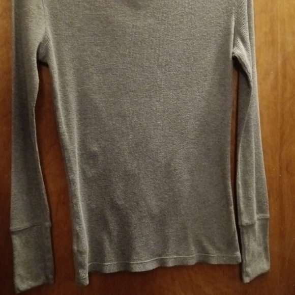 Medium size Aeropostale long sleeve - Picture 4 of 7